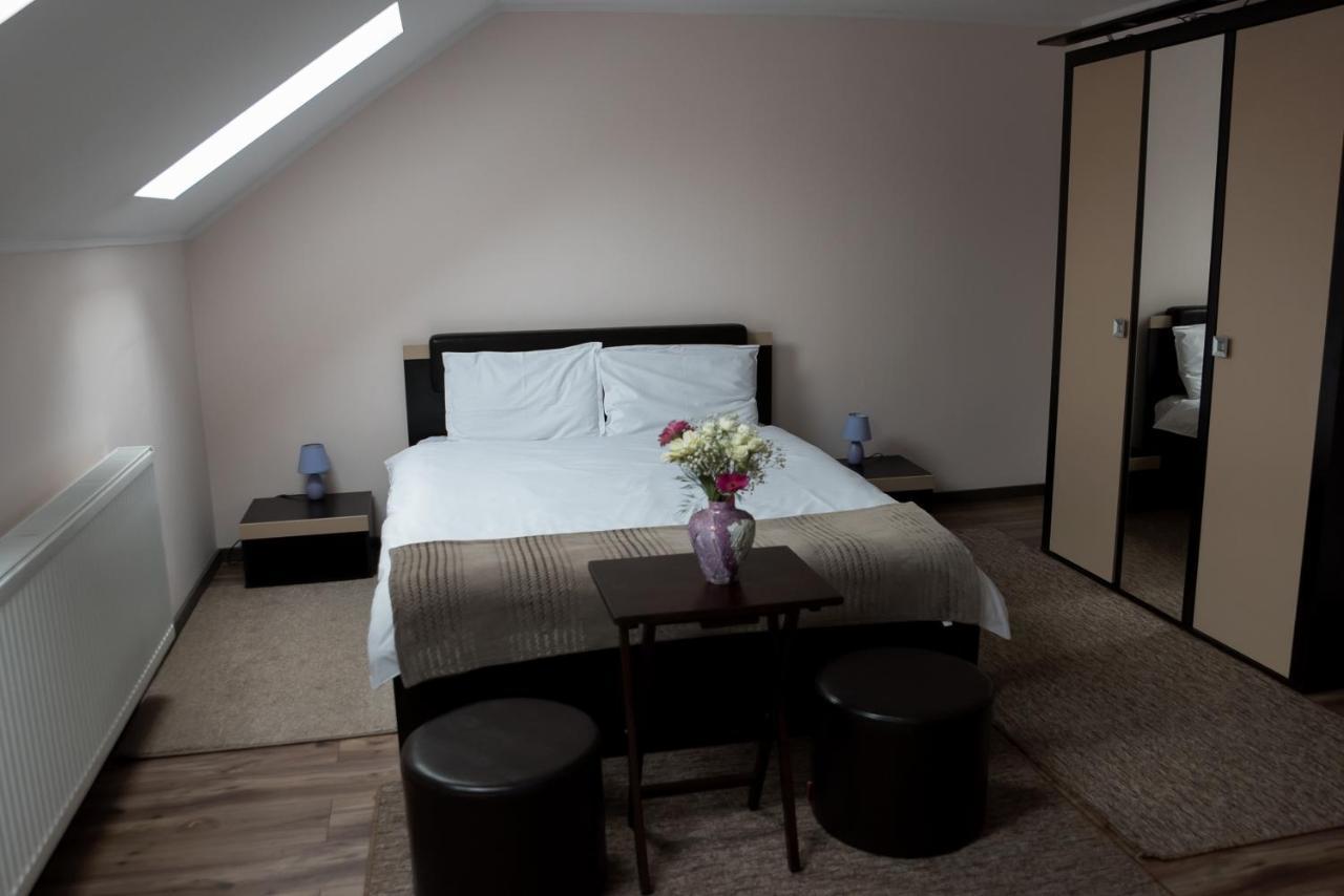 Step Inn Alba Iulia Exterior foto